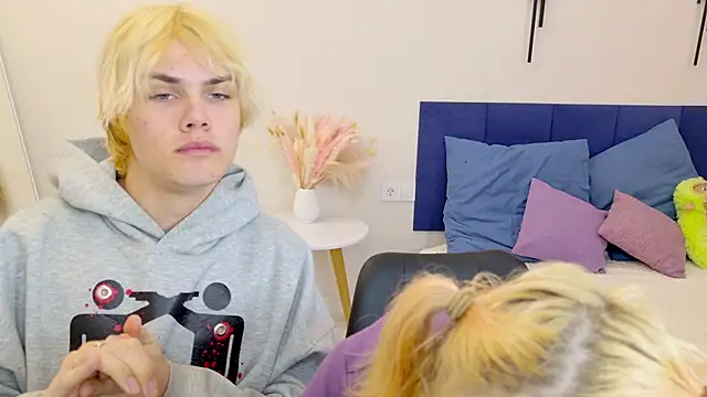 Snapshot of Bonnie_And_C1yde chatting on October 1, 2025, 5:08 pm Bonnie And C1yde online show from October 1, 2025, 5:08 pm