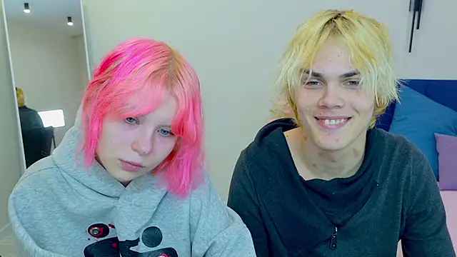 Snapshot of Bonnie_And_C1yde chatting on October 15, 2025, 5:02 pm Bonnie And C1yde online show from October 15, 2025, 5:02 pm