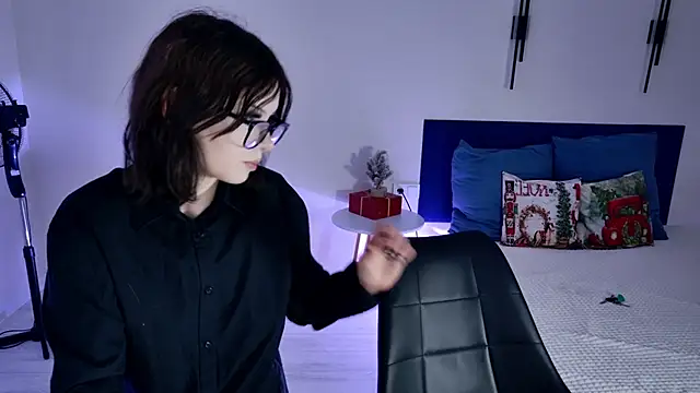 Bonnie And C1yde online show from January 14, 2026, 2:23 pm