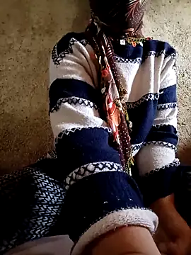 Snapshot of ezgi2545 chatting on October 17, 2025, 6:05 am ezgi2545 online show from October 17, 2025, 6:05 am