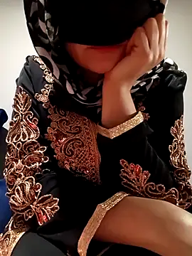 ezgi2545 online show from February 7, 2026, 12:14 am