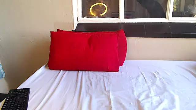 Snapshot of PetiteEbonyBabe chatting on October 22, 2025, 8:58 am PetiteEbonyBabe online show from October 22, 2025, 8:58 am