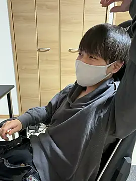 jiji9253 online show from March 29, 2026, 12:38 pm