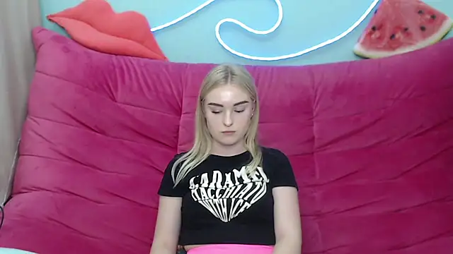 SofySofty online show from November 9, 2025, 6:06 pm