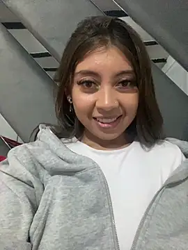 Sara-cooper2 online show from March 12, 2026, 5:52 pm