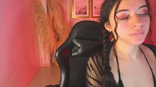 valkiria ardent s online show from December 19, 2025, 1:18 pm