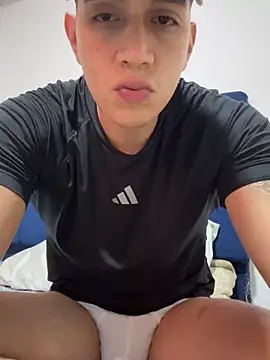 blackbullger  online show from October 6, 2025, 1:03 am