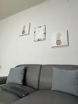 blackbullger  online show from October 10, 2025, 11:42 am