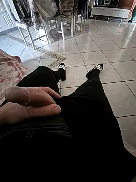 Monella52 online show from February 18, 2026, 8:32 am