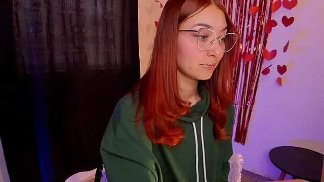 Isis-Blaze online show from February 17, 2026, 9:54 pm