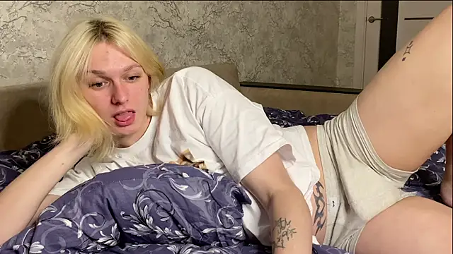 Snapshot of evelina228 chatting on November 18, 2025, 7:51 pm evelina228 online show from November 18, 2025, 7:51 pm