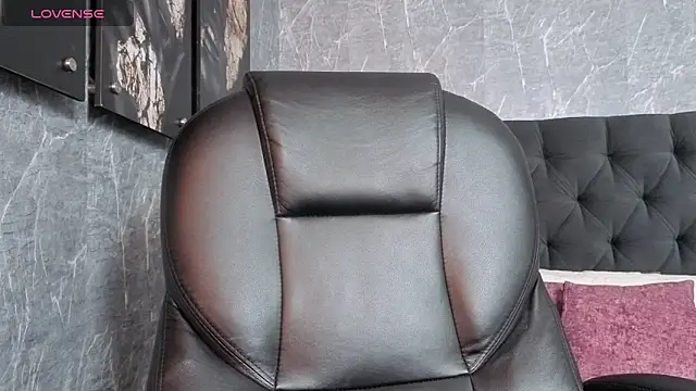 orion  smith online show from April 14, 2026, 8:26 pm