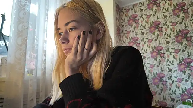 Witching Moon online show from October 4, 2025, 7:28 am