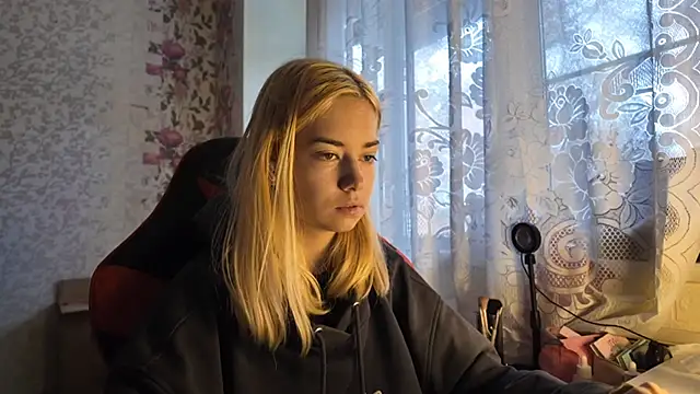 Witching Moon online show from October 15, 2025, 7:30 am