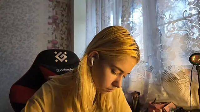 Witching Moon online show from October 29, 2025, 7:54 am