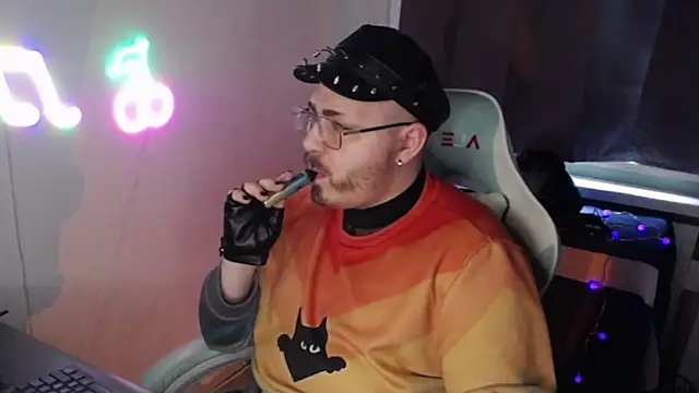 FabianKinky online show from October 17, 2025, 8:28 am