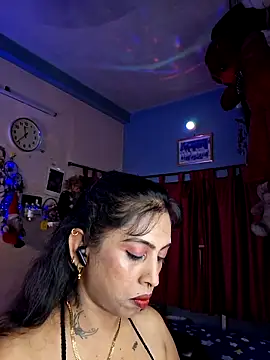 Love Beauty01 online show from June 1, 2026, 5:47 pm