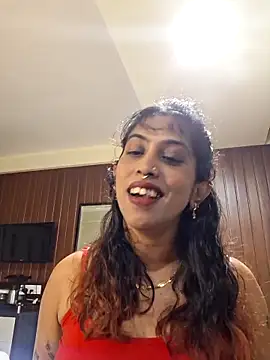 Snapshot of Love_Beauty01 chatting on June 10, 2026, 4:28 pm Love Beauty01 online show from June 10, 2026, 4:28 pm