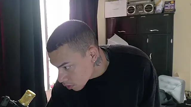 AlphaMasterXxx online show from October 7, 2025, 2:03 pm