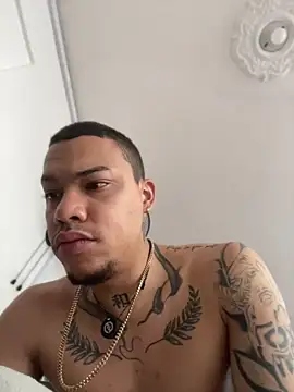 AlphaMasterXxx online show from May 27, 2026, 3:31 pm