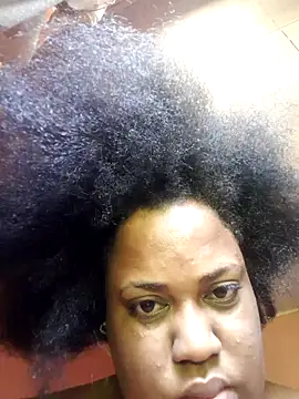 Snapshot of Karamelsaus chatting on October 2, 2025, 1:07 pm Karamelsaus online show from October 2, 2025, 1:07 pm