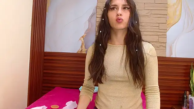 mikaela303av online show from October 4, 2025, 4:32 am