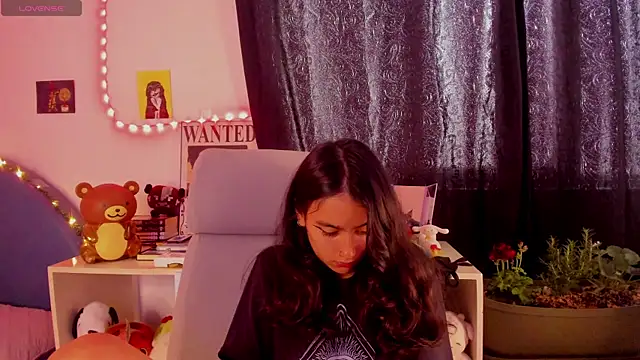 Snapshot of namiiwhite chatting on September 28, 2025, 4:34 pm namiiwhite online show from September 28, 2025, 4:34 pm