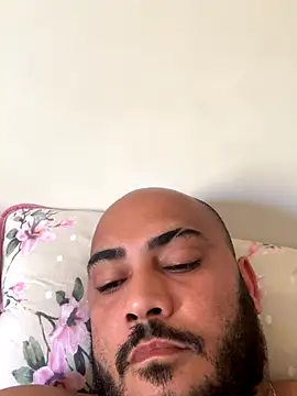 Snapshot of Morenocasado34liberal chatting on September 9, 2025, 4:17 pm Morenocasado34liberal online show from September 9, 2025, 4:17 pm