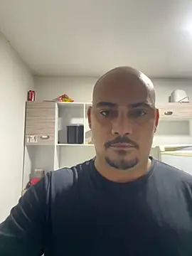 Snapshot of Morenocasado34liberal chatting on October 20, 2025, 5:19 am Morenocasado34liberal online show from October 20, 2025, 5:19 am