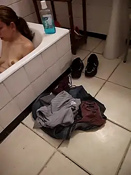 TheBunnyAndTheMaster online show from March 28, 2026, 12:21 am