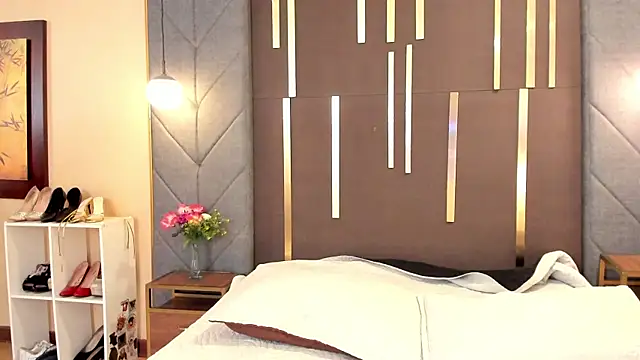 Snapshot of OliviGrace chatting on February 16, 2026, 9:22 pm OliviGrace online show from February 16, 2026, 9:22 pm