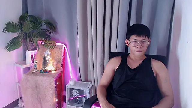 pinkcock froi2305 online show from November 17, 2025, 8:31 am