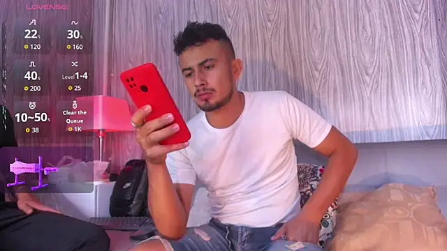 Valentiinoss online show from October 10, 2025, 8:52 pm