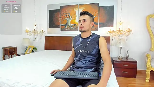 Valentiinoss online show from February 14, 2026, 9:11 pm