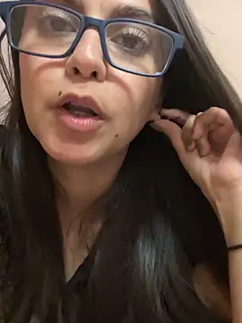 lulix69 online show from April 2, 2026, 2:42 am