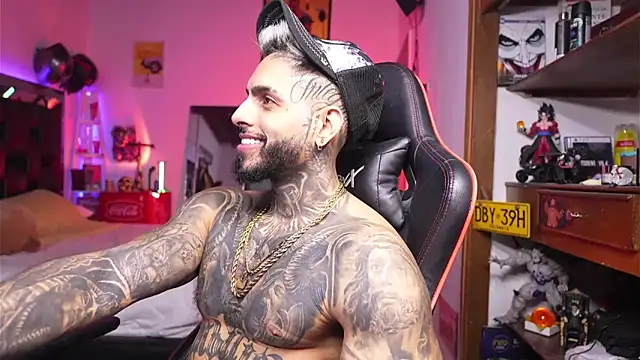 logan hugh8 online show from March 30, 2026, 8:37 am