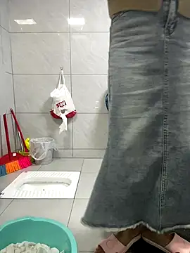 coco-o online show from November 13, 2025, 2:32 am