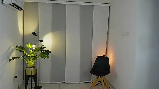 Timmyshy  online show from October 9, 2025, 10:52 pm