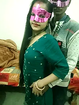 LOVE568 online show from December 3, 2025, 8:12 am