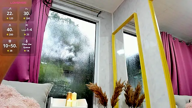 Snapshot of AryaFey chatting on October 8, 2025, 7:17 am AryaFey online show from October 8, 2025, 7:17 am