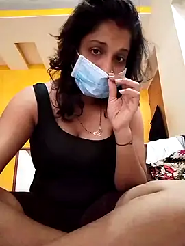 Snapshot of Love_Foreverr12 chatting on October 9, 2025, 4:54 am Love Foreverr12 online show from October 9, 2025, 4:54 am