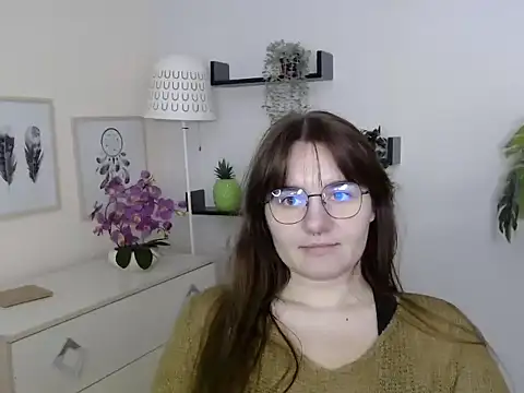 Snapshot of Julie_Diamond chatting on November 26, 2025, 4:08 pm Julie Diamond online show from November 26, 2025, 4:08 pm