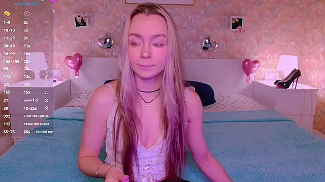 Snapshot of Little_Rockk chatting on July 18, 2026, 12:42 pm Little Rockk online show from July 18, 2026, 12:42 pm