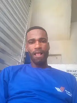 negrobrazil92 online show from November 3, 2025, 2:07 pm