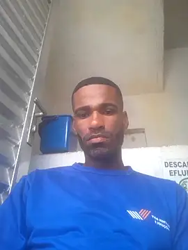 negrobrazil92 online show from November 4, 2025, 11:09 am