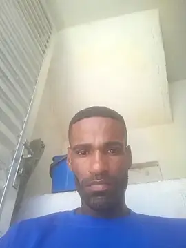 negrobrazil92 online show from November 5, 2025, 12:49 pm