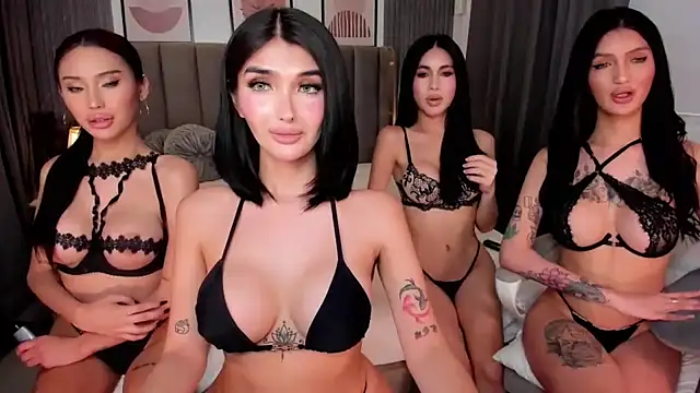 Snapshot of GeorginaMiller04 chatting on October 20, 2025, 6:47 am GeorginaMiller04 online show from October 20, 2025, 6:47 am