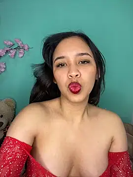 Esmeraldagh  online show from November 1, 2025, 9:44 am