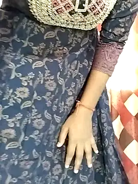 Snapshot of Laxmi_89 chatting on September 26, 2025, 3:10 am Laxmi 89 online show from September 26, 2025, 3:10 am