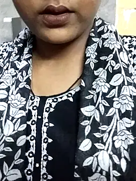 Snapshot of Laxmi_89 chatting on October 3, 2025, 6:05 pm Laxmi 89 online show from October 3, 2025, 6:05 pm